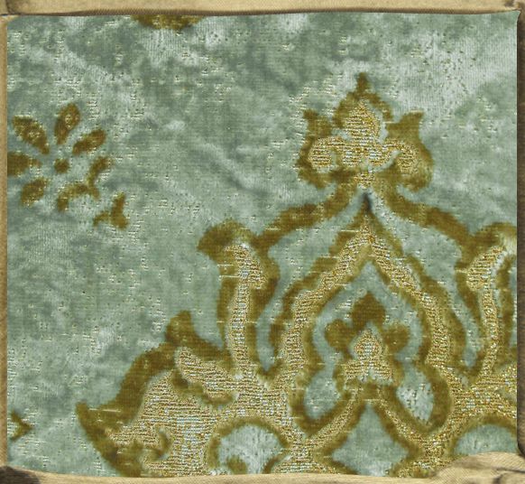 SANG SACRE Ash blue silk and metal jacquard velvet.