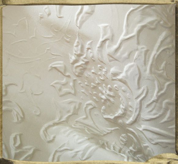 ANNAM silk relief in Ivory Pompadour taffeta.